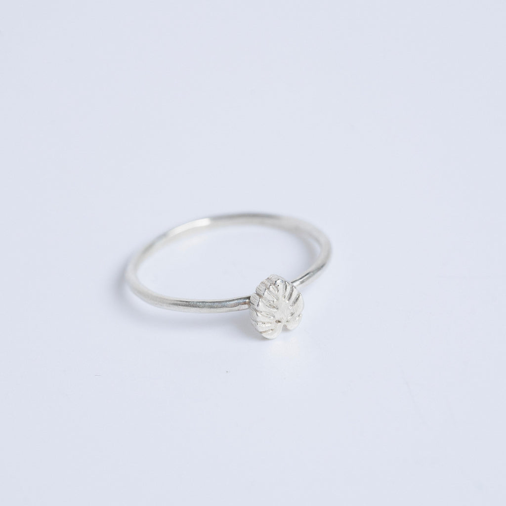  monstera stacking ring in sterling silver